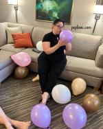 GiselleBalloonParty3