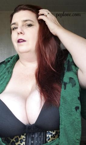 Reba Titties 19_4